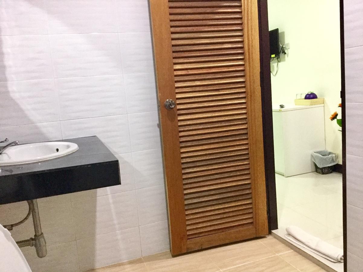 Greenhouse Apartment Nakhon Phanom Exterior photo